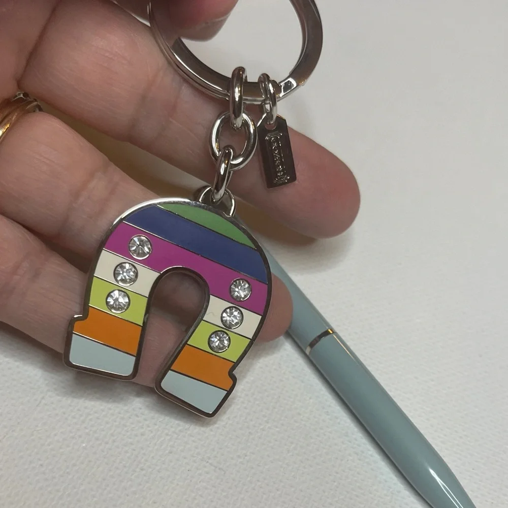 Coach Legacy Horseshoe Keychain with Coach Pen - Picture 2 of 6